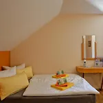 Konsum Gaestehaus Quisisana - أوبرهوف