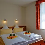 Konsum Gaestehaus Quisisana - Hotel 3*