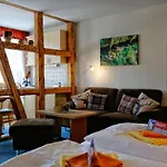 Ξενοδοχείο Konsum Gaestehaus Quisisana - Oberhof (Thuringia)