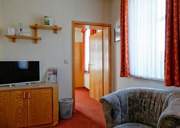 Konsum Gaestehaus Quisisana - 3*