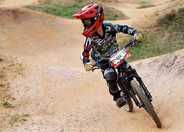 Otel Konsum Gaestehaus Quisisana - Oberhof (Thuringia)